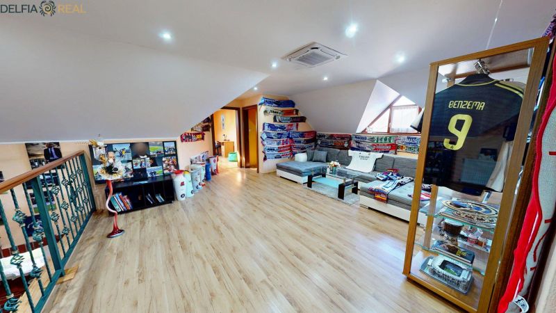 Bartikova-Villa-Rd-895-Horne-Saliby-01222026_111547.jpg