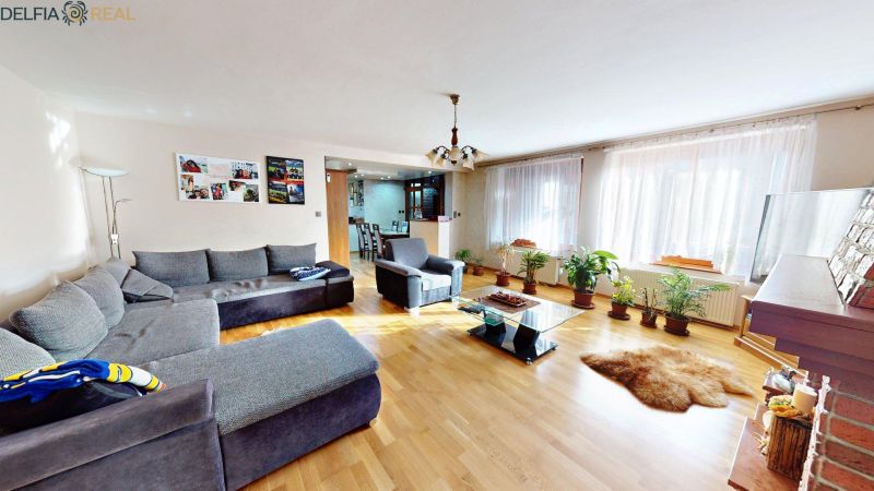 Bartikova-Villa-Rd-895-Horne-Saliby-01222026_111349.jpg