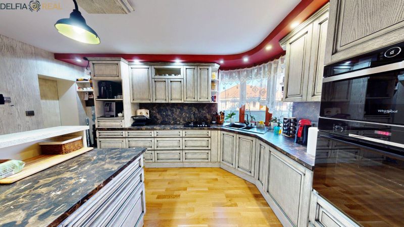 Bartikova-Villa-Rd-895-Horne-Saliby-01222026_111248.jpg