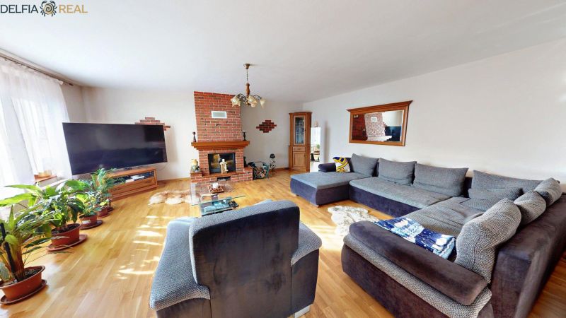 Bartikova-Villa-Rd-895-Horne-Saliby-01222026_111331.jpg